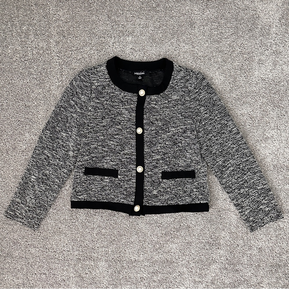 Classy Women’s Blazer